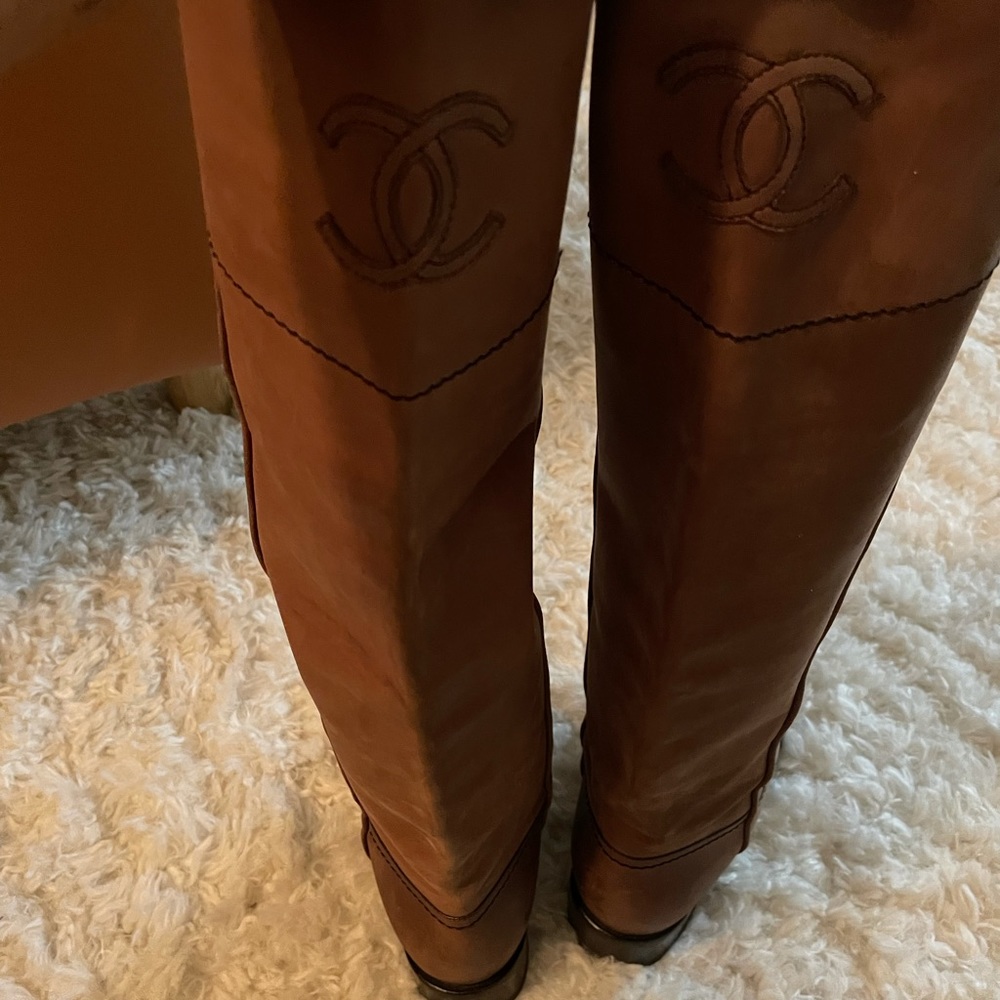 Chanel boots Authentic. 37 1/2